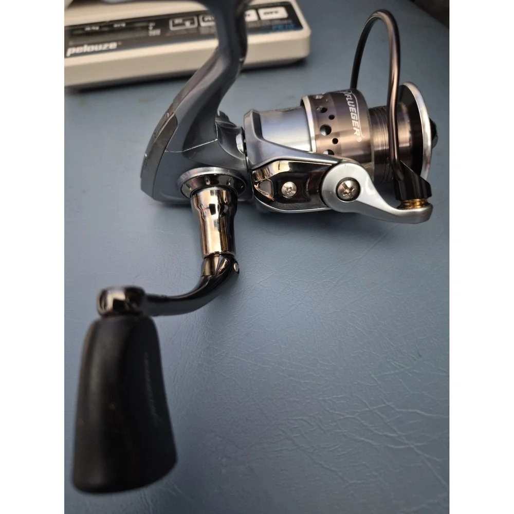 Pfluegèr Purist Spinning Reel